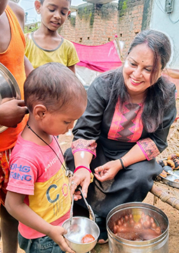 Donate 4 Poor Trust Volunteers